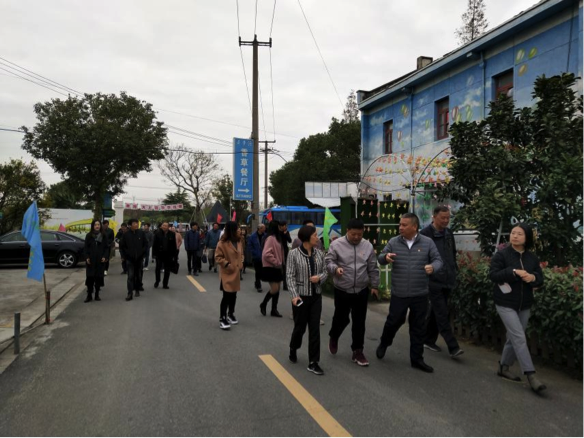 青浦應(yīng)急局、青浦聯(lián)通和磊諾公司“共建美麗鄉(xiāng)村、打造和諧家園”聯(lián)建活動舉辦(圖2)